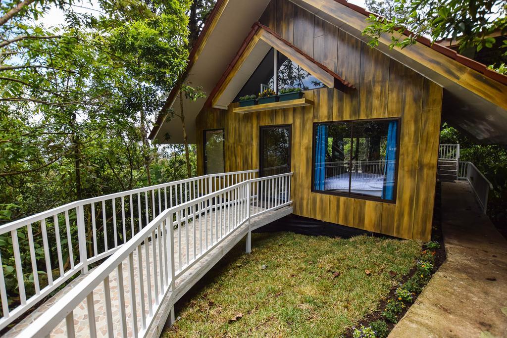 Arenal Waterfall Lodge Eksteriør billede